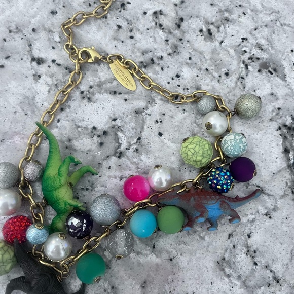 Dinasour necklace - Picture 2 of 4